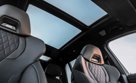 2023 BMW X7 M60i xDrive Panoramic Roof Wallpapers 450x275 (47)