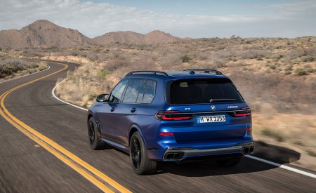 2023 BMW X7 M60i xDrive Rear Three-Quarter Wallpapers 450x275 (12)