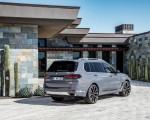2023 BMW X7 Rear Three-Quarter Wallpapers 150x120 (36)