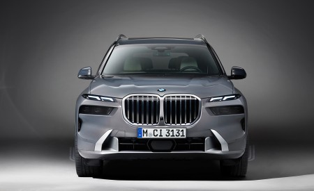 2023 BMW X7 xDrive40i Front Wallpapers 450x275 (4)