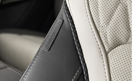2023 BMW X7 xDrive40i Interior Seats Wallpapers 450x275 (23)
