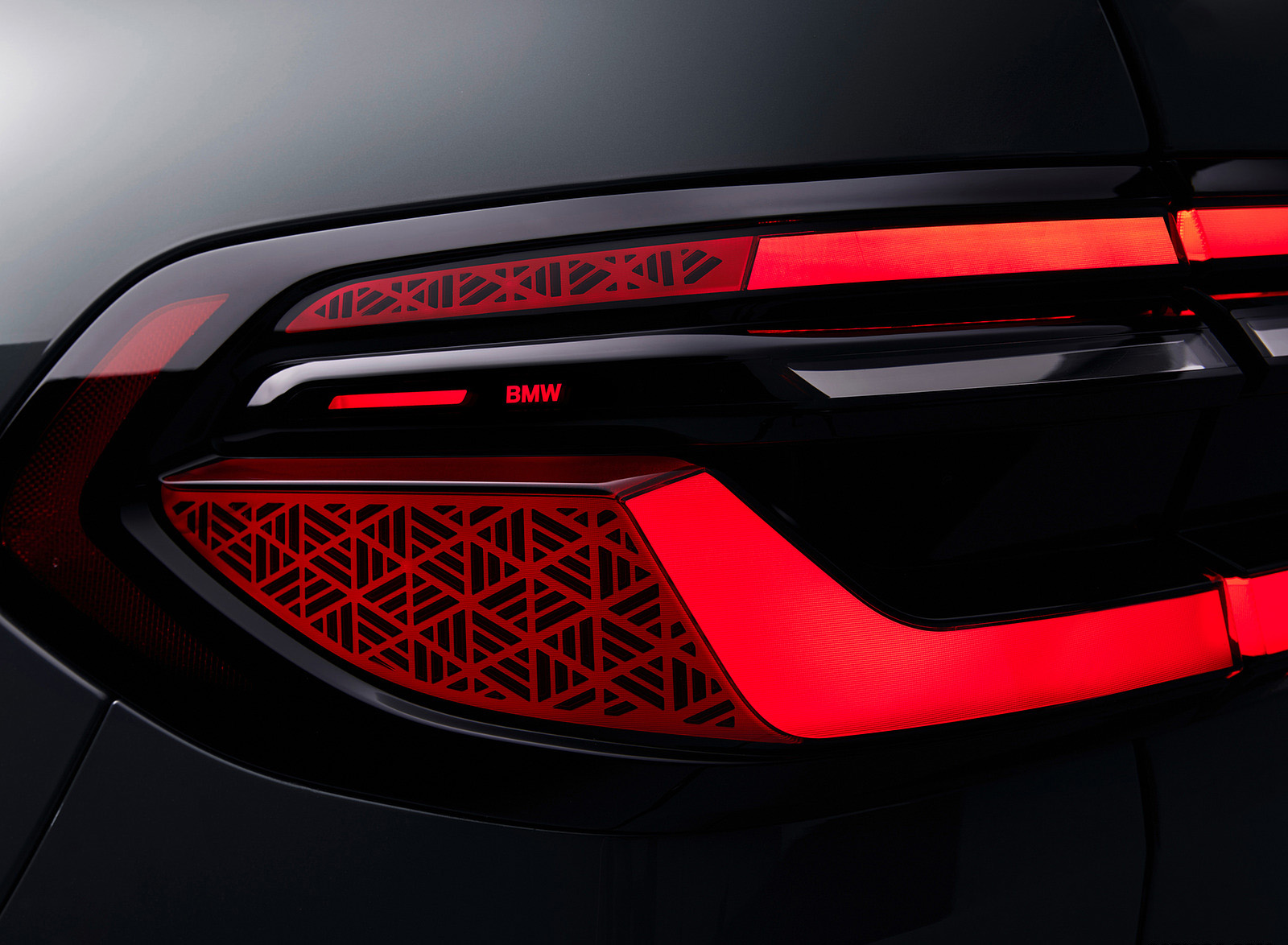 2023 BMW X7 xDrive40i Tail Light Wallpapers (15)