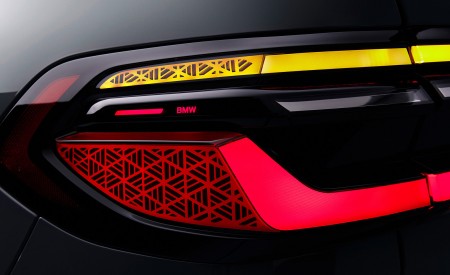 2023 BMW X7 xDrive40i Tail Light Wallpapers  450x275 (16)
