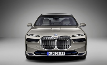 2023 BMW i7 Front Wallpapers 450x275 (27)