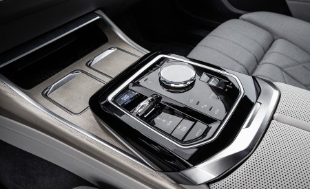 2023 BMW i7 Interior Detail Wallpapers 450x275 (53)