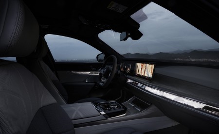 2023 BMW i7 Interior Wallpapers 450x275 (49)