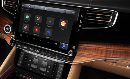2023 Jeep Grand Wagoneer L Central Console Wallpapers 450x275 (71)