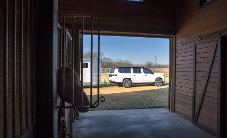 2023 Jeep Grand Wagoneer L Side Wallpapers 450x275 (16)