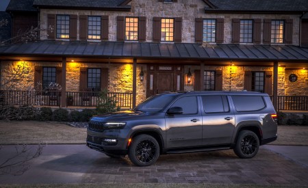 2023 Jeep Wagoneer L Front Three-Quarter Wallpapers  450x275 (23)