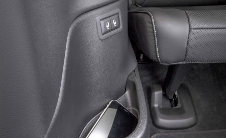 2023 Jeep Wagoneer L Interior Detail Wallpapers 450x275 (36)