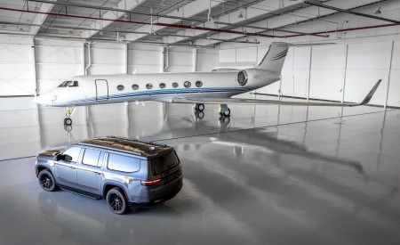 2023 Jeep Wagoneer L Rear Three-Quarter Wallpapers 450x275 (30)