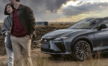 2023 Lexus RZ 450e Detail Wallpapers 450x275 (14)