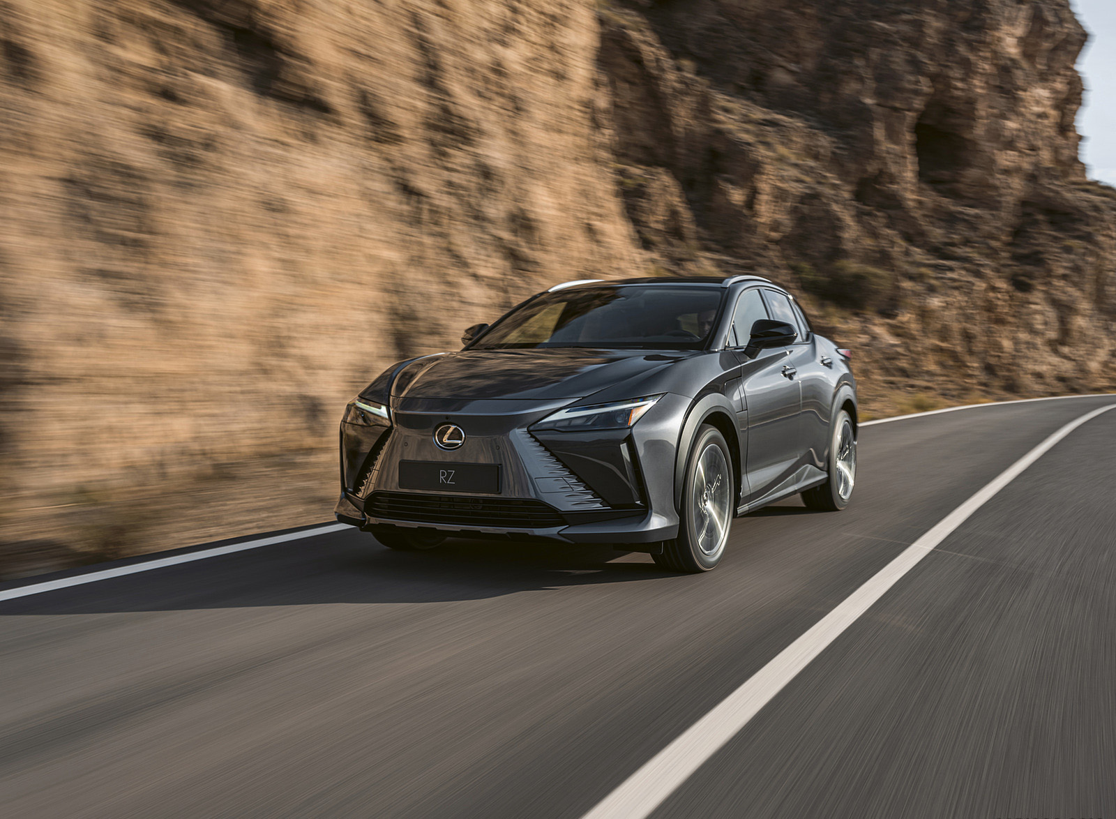 2023 Lexus RZ 450e Front Wallpapers (3)