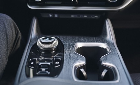 2023 Lexus RZ 450e Interior Detail Wallpapers 450x275 (34)