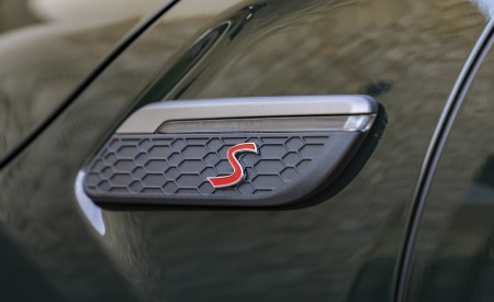 2023 MINI Cooper S Convertible Resolute Edition Badge Wallpapers 450x275 (47)