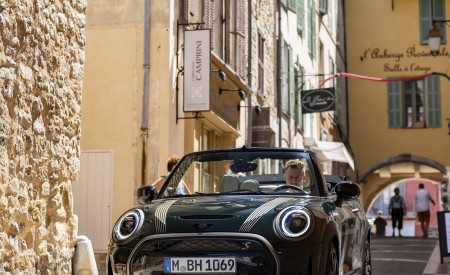 2023 MINI Cooper S Convertible Resolute Edition Front Wallpapers 450x275 (22)