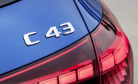 2023 Mercedes-AMG C 43 Estate 4MATIC T-Modell (Color: Spectral Blue) Badge Wallpapers 450x275 (20)
