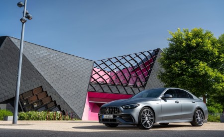 2023 Mercedes-AMG C 43 Front Three-Quarter Wallpapers 450x275 (72)