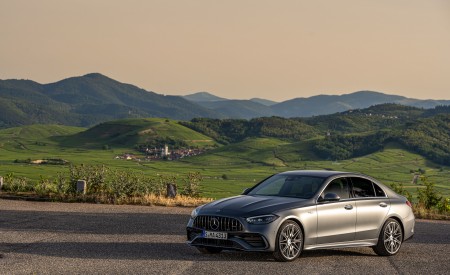 2023 Mercedes-AMG C 43 Front Three-Quarter Wallpapers 450x275 (68)