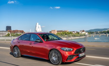 2023 Mercedes-AMG C 43 Front Three-Quarter Wallpapers 450x275 (36)