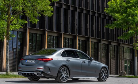2023 Mercedes-AMG C 43 Rear Three-Quarter Wallpapers 450x275 (75)
