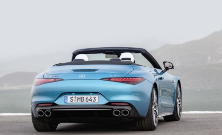 2023 Mercedes-AMG SL 43 (Color: Hyperblue Metallic) Rear Wallpapers 450x275 (27)