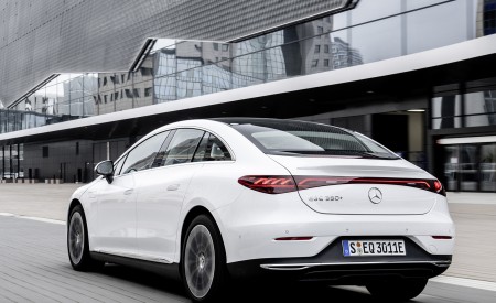 2023 Mercedes-Benz EQE 350+ (Color: Opalite White) Rear Three-Quarter Wallpapers 450x275 (68)