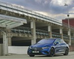 2023 Mercedes-Benz EQE 350+ (UK-Spec) Front Three-Quarter Wallpapers 150x120 (15)