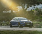2023 Mercedes-Benz EQE 350+ (UK-Spec) Front Three-Quarter Wallpapers 150x120 (9)
