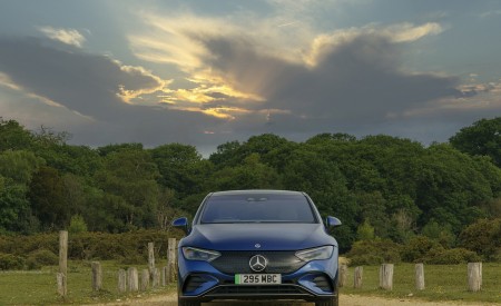 2023 Mercedes-Benz EQE 350+ (UK-Spec) Front Wallpapers 450x275 (19)