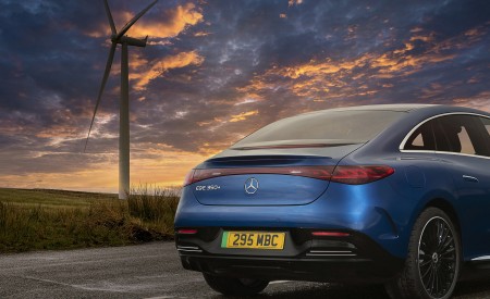 2023 Mercedes-Benz EQE 350+ (UK-Spec) Rear Wallpapers 450x275 (25)