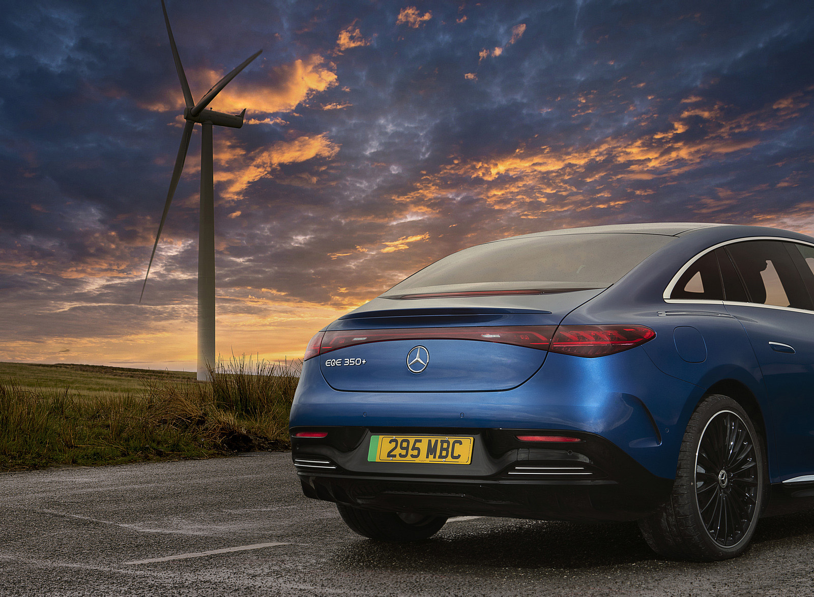 2023 Mercedes-Benz EQE 350+ (UK-Spec) Rear Wallpapers #25 of 96
