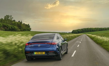 2023 Mercedes-Benz EQE 350+ (UK-Spec) Rear Wallpapers 450x275 (2)