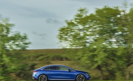 2023 Mercedes-Benz EQE 350+ (UK-Spec) Side Wallpapers 450x275 (4)