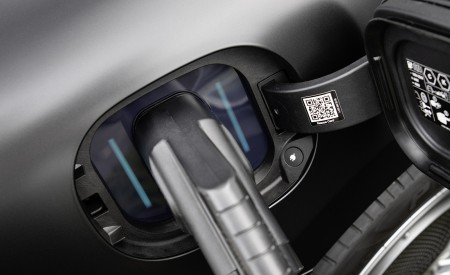 2023 Mercedes-Benz EQE 500 4MATIC (Color: Graphite Gray Magno) Charging Connector Wallpapers 450x275 (32)