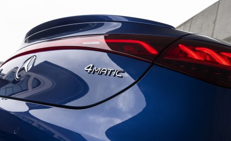 2023 Mercedes-Benz EQE 500 AMG Line 4MATIC (Color: Spectral Blue) Detail Wallpapers 450x275 (17)