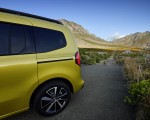 2023 Mercedes-Benz T-Class (Color: Limonite Yellow Metallic) Detail Wallpapers 150x120 (10)