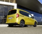 2023 Mercedes-Benz T-Class (Color: Limonite Yellow Metallic) Rear Three-Quarter Wallpapers 150x120 (14)