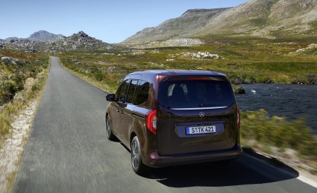 2023 Mercedes-Benz T-Class (Color: Rubellite Red Metallic) Rear Wallpapers 450x275 (17)