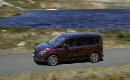 2023 Mercedes-Benz T-Class (Color: Rubellite Red Metallic) Side Wallpapers 450x275 (19)