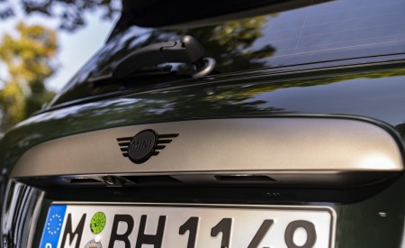 2023 Mini Cooper S Resolute Edition Detail Wallpapers 450x275 (49)