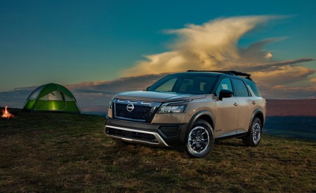 2023 Nissan Pathfinder Rock Creek Front Three-Quarter Wallpapers 450x275 (12)