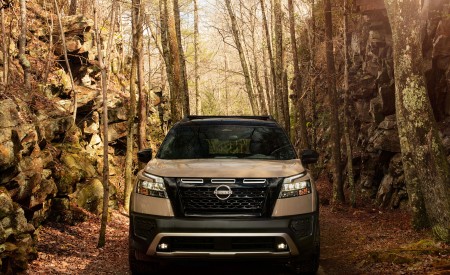 2023 Nissan Pathfinder Rock Creek Front Wallpapers 450x275 (5)