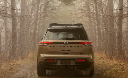 2023 Nissan Pathfinder Rock Creek Rear Wallpapers 450x275 (4)
