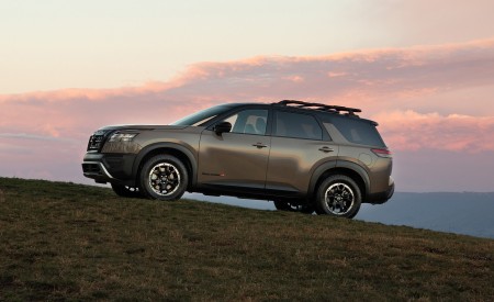 2023 Nissan Pathfinder Rock Creek Side Wallpapers 450x275 (14)