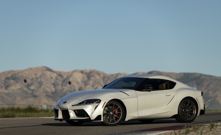 2023 Toyota GR Supra A91-MT Edition (Color: Burnout) Front Three-Quarter Wallpapers 450x275 (24)