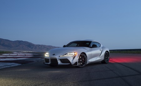 2023 Toyota GR Supra A91-MT Edition (Color: Burnout) Front Three-Quarter Wallpapers 450x275 (17)
