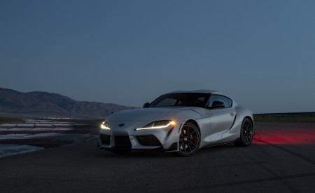 2023 Toyota GR Supra A91-MT Edition (Color: Burnout) Front Three-Quarter Wallpapers 450x275 (18)
