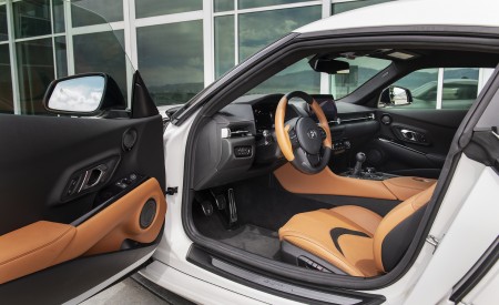 2023 Toyota GR Supra A91-MT Edition (Color: Burnout) Interior Wallpapers 450x275 (90)