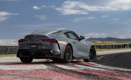 2023 Toyota GR Supra A91-MT Edition (Color: CU Later Grey) Rear Three-Quarter Wallpapers 450x275 (117)